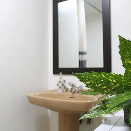 Piso Centrico Con Parking Lägenhet *
